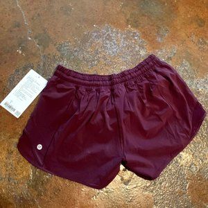 Lululemon Hotty Hot Low Rise 4" running shorts